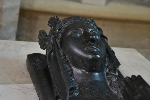 Marie de Brienne - pierre noire - gisant - Basilique st denis - CDT93lp