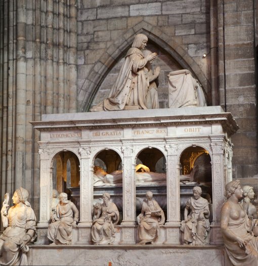 Louis XII et Anne de Bretagne - Mausole - vue de ct - Basilique st denis - CDT93lp