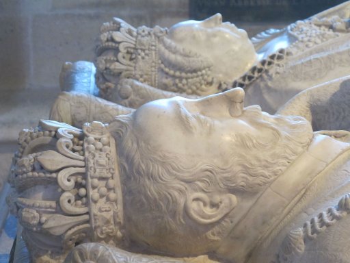 Dtail gisants d'Henri II et Catherine de Mdicis