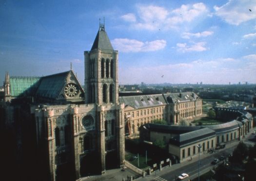 Basilique cathdrale de Saint-Denis / Maison de la Lgion d'Honneur