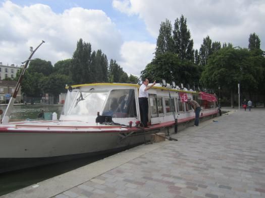 Le salut du capitaine! 