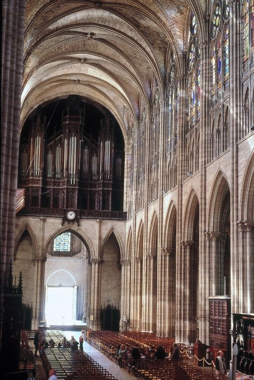 Basilique Cathdrale Saint-Denis / La nef