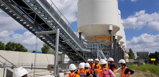 Croisire et visite d'Eqiom, centrale  bton