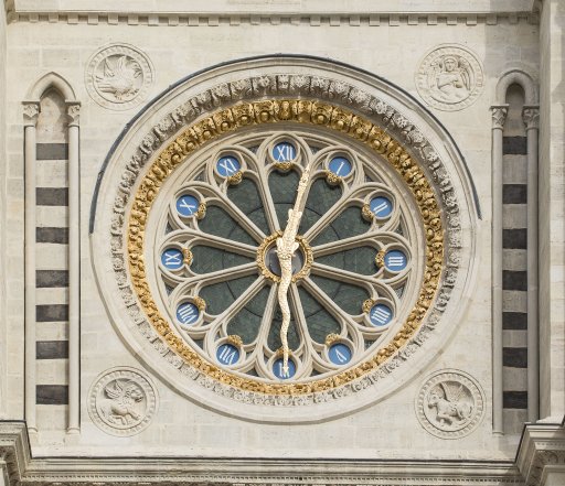 Basilique de Saint-Denis, façade occidentale, horloge