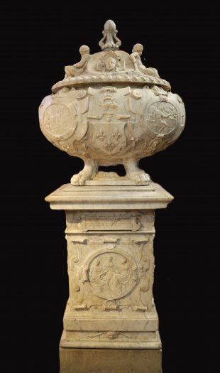 Urne de coeur de Franois Ier - en pied - Basilique Saint-Denis - CDT93lp