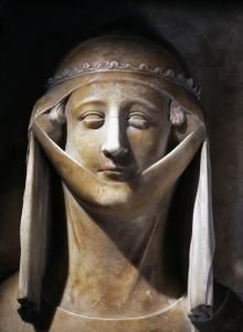 Gisant de Marguerite d'Artois.  Pascal Lematre - Centre des monuments nationaux.