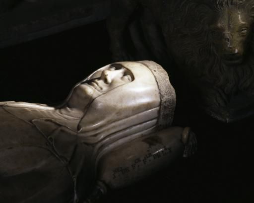 Gisant de Jeanne II.  Pascal Lematre - Centre des monuments nationaux.