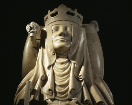 Gisant d'Isabeau de Bavire.  Pascal Lematre - Centre des monuments nationaux.