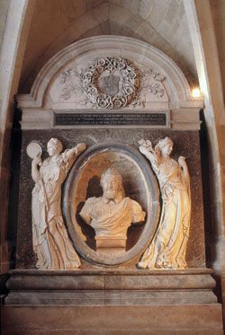 Cnotaphe de Henri IV, aujourd'hui dans la chapelle des Bourbons. P.Lematre  CMN
