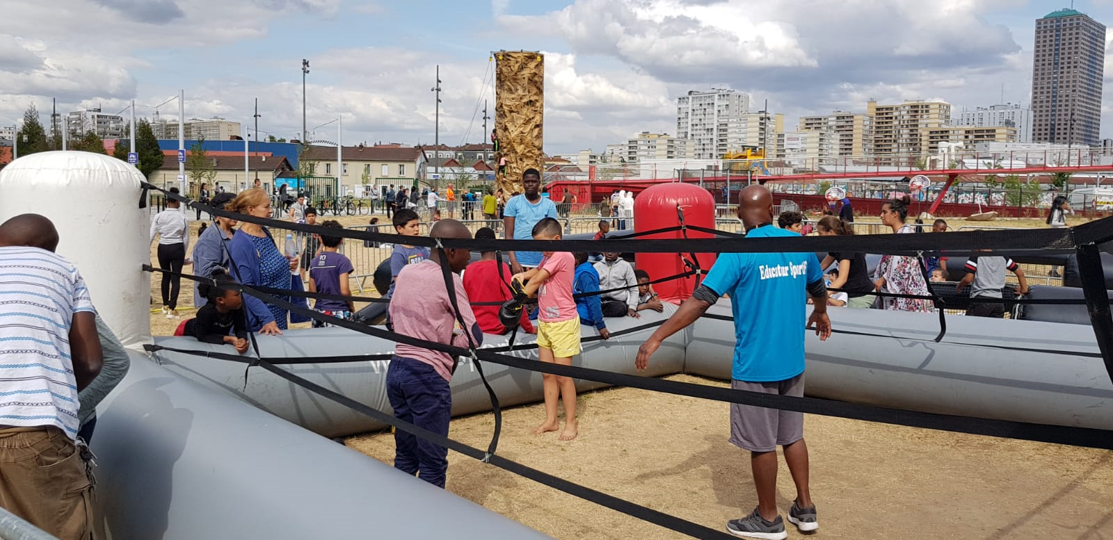 Bar & Afterwork en terrasse au bord de l'eau – Le Barboteur