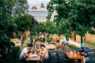 Jardin 21 - tiers-lieu dans le quartier du canal de l'Ourcq 