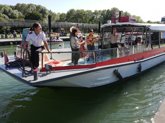 Concert flottant Aalma Dili