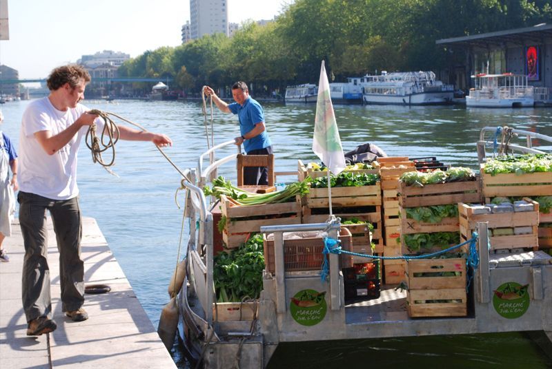Repas Croisière Sur Le Canal De L'ourcq