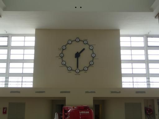 horloge monumental salle des Huits Colonnes