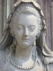  Escultura funeraria de María Antonieta en Saint-Denis