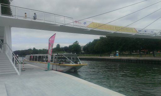 Palissade et bateau 