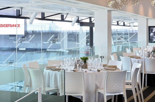 Le {Club} restaurant du Stade de France