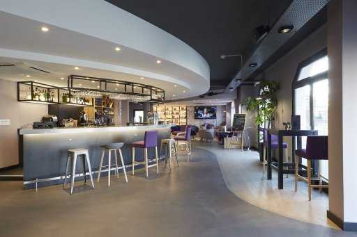 Campanile Blanc-Mesnil espace Comptoir