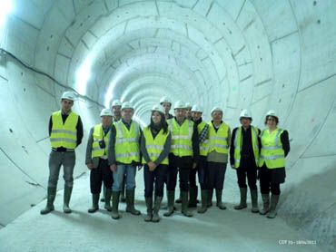 Visiteurs dans la future station Front Populaire ligne 12