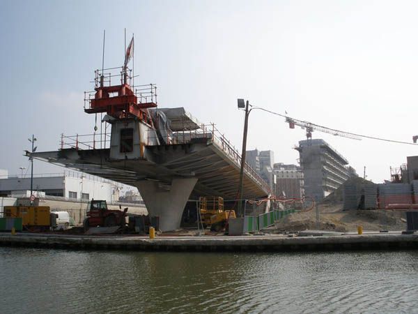 Chantier du pont au dessus du canal de l'Ourcq - Pantin. 