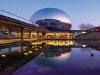 La Gode immense salle de cinma sphrique dans le parc de la Villette  Paris