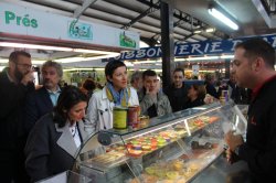 Anne-Sophie Pic sur le march de Saint-Denis