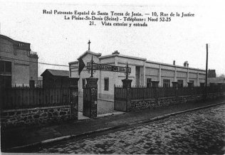 Entre du Hogar de los espanoles dans les annes 1950. Carte postale. DR