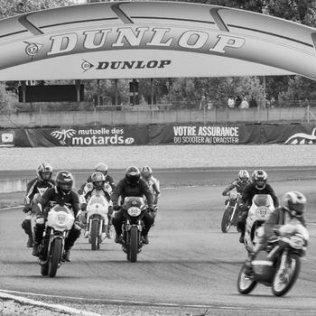 Championnat de France Superbike au circuit Carole