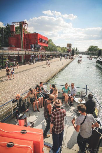 Croisire musicale sur le canal de l'Ourcq au dpart du bassin de la Villette