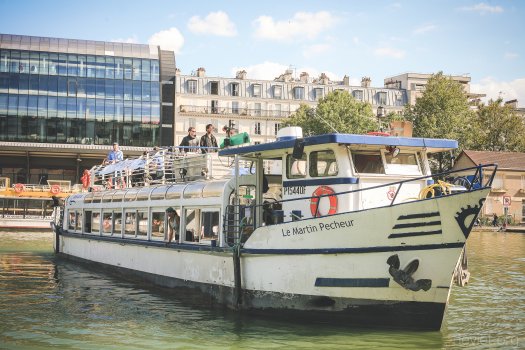 Croisire musicale sur le canal de l'Ourcq au dpart du bassin de la Villette