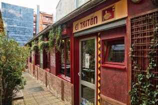 El Triton Bar Cantina