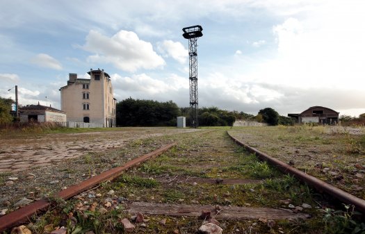 Ancienne Gare De Deportation De Bobigny Vers Les Camps De La Mort