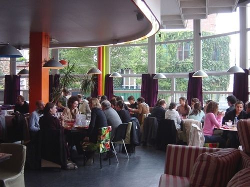 La Cantine de Mains d'Oeuvres