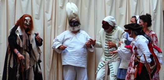 Stages et cours autour de la Commedia Dell'Arte