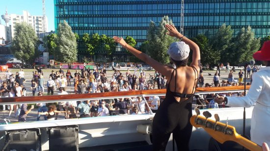 Concert flottant t du canal 2021