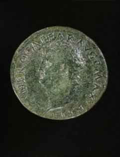 Monnaie du Haut Empire, 3me quart du Ier sicle  l'effigie de l'empereur Nron, en cuivre (Gournay-sur-Marne)