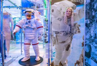 Up to space - jusqu'au 20 aot 2023