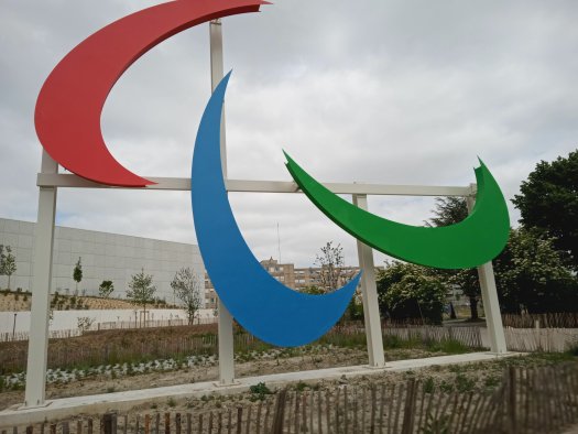 Les Agitos - anneaux jeux paralympiques