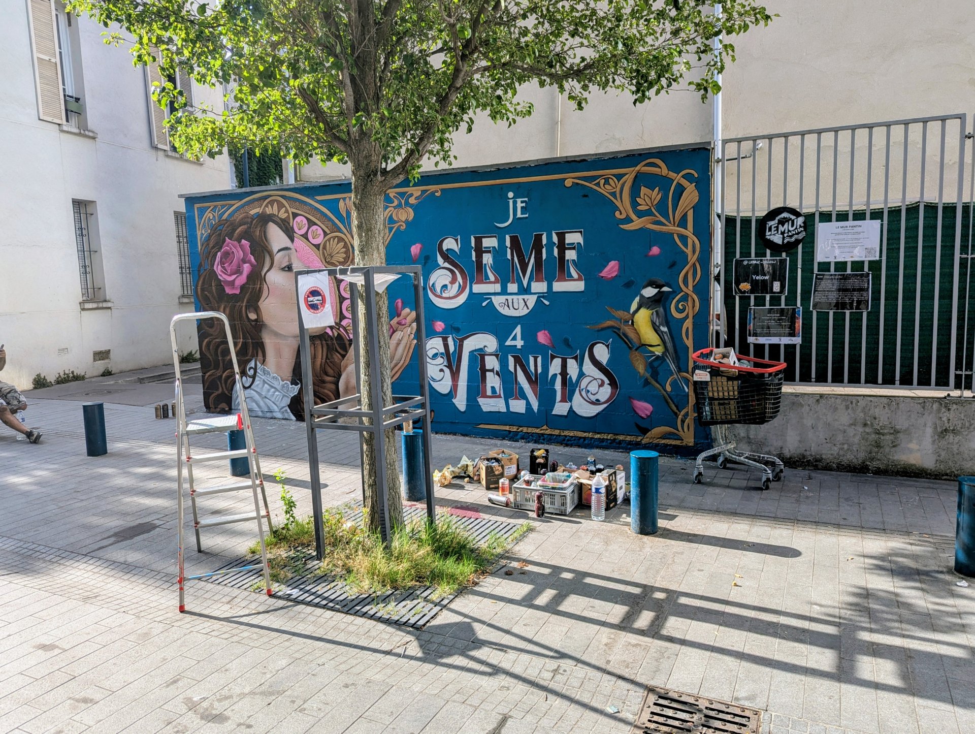 R�alisation d'une fresque Street Art � Pantin all�e des Ateliers