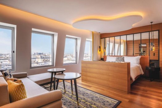 Renaissance Paris République Hotel