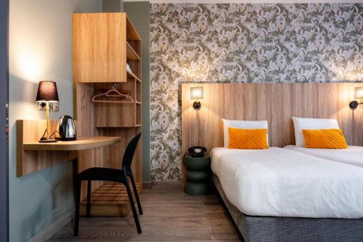 Hôtel Kyriad Paris 10 Canal Saint-Martin République
