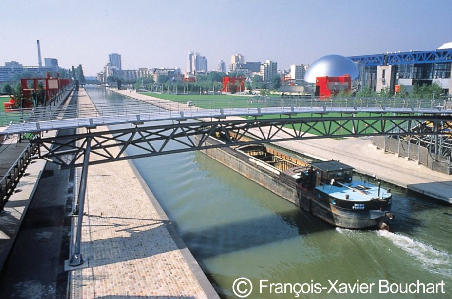 Parc de la Villette-canal de l'Ourcq