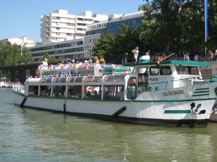 Group cruises