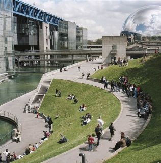 La villette, son parc, la gode, la cit des scienes