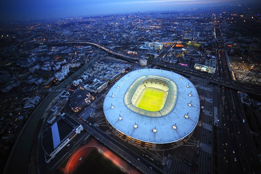 Stade de France vue arienne de nuit