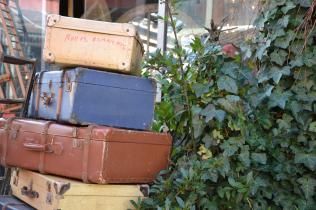 o dposer mes valises dans une consignes ou une boutique  Paris ?