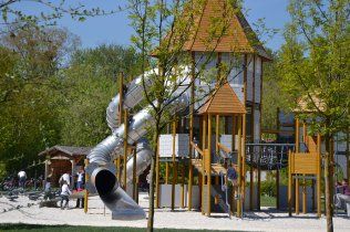 play area - park haute ile