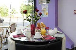 table-reims-hotel-paris.jpg