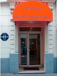 hotel abricotel Paris 19 - facade