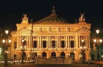 Discover the secrets of Palais Garnier